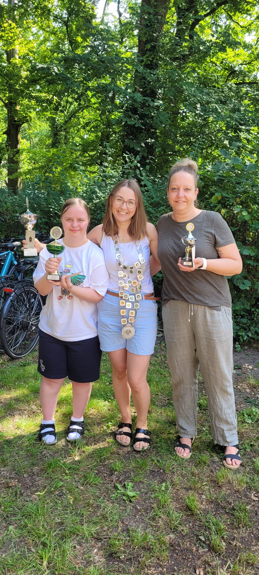 Königin Joanna, Ritterinnen Angi und Marlén